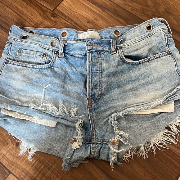 Free People Jean shorts - Picture 2 of 5